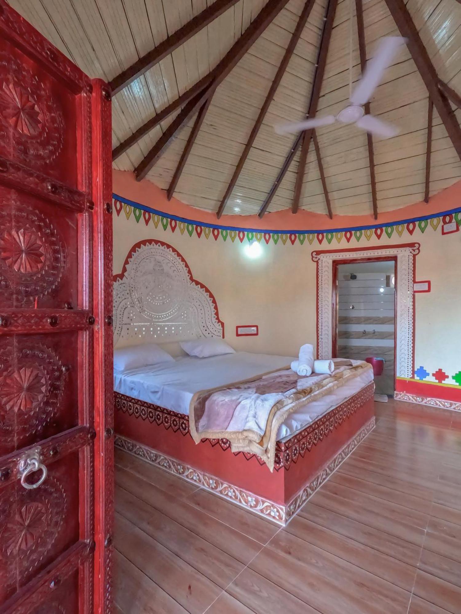 Dholavira Village Resort Luaran gambar